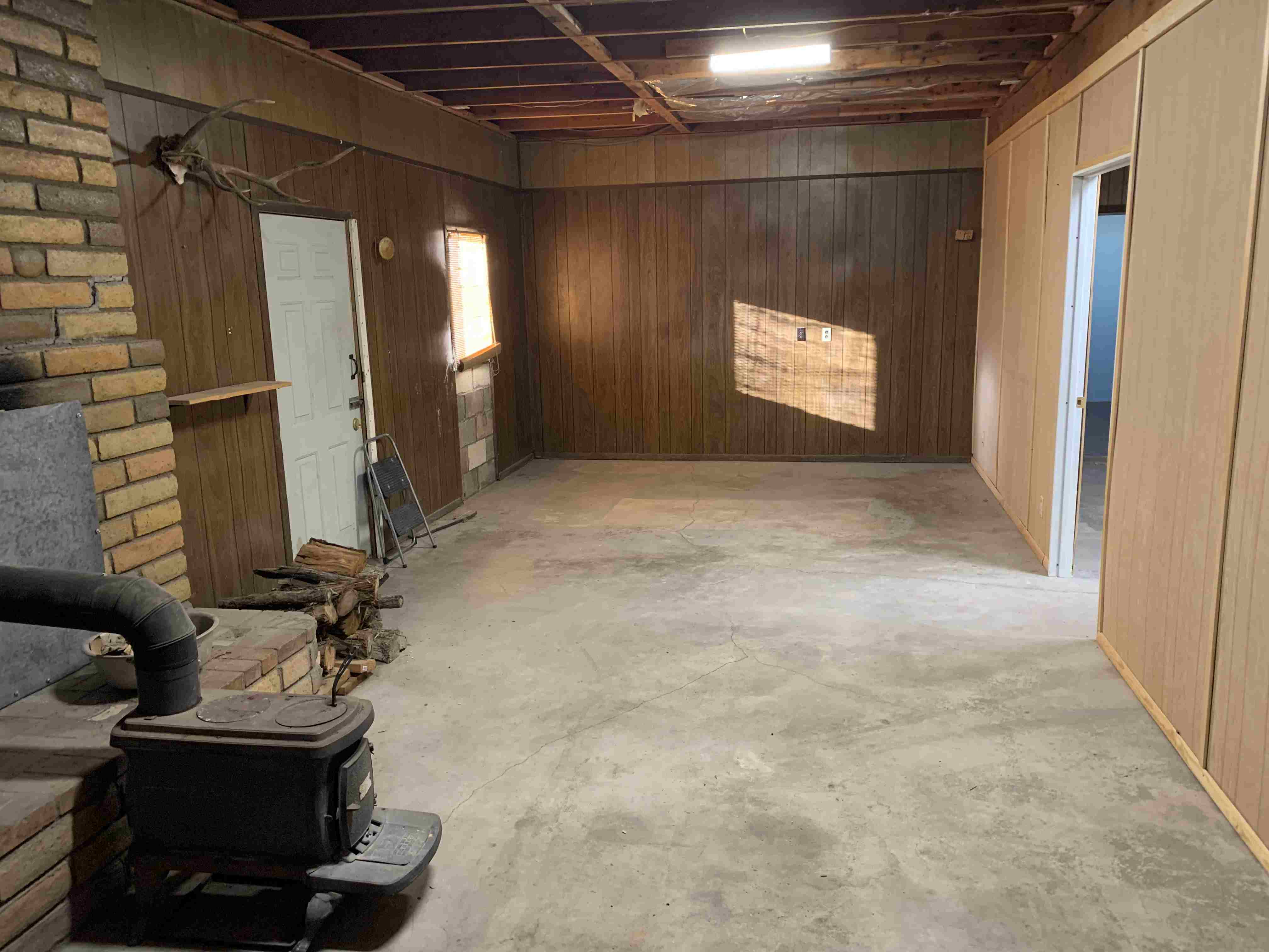 After cleanout - Historic Route 66 building completely cleared - Photo 34